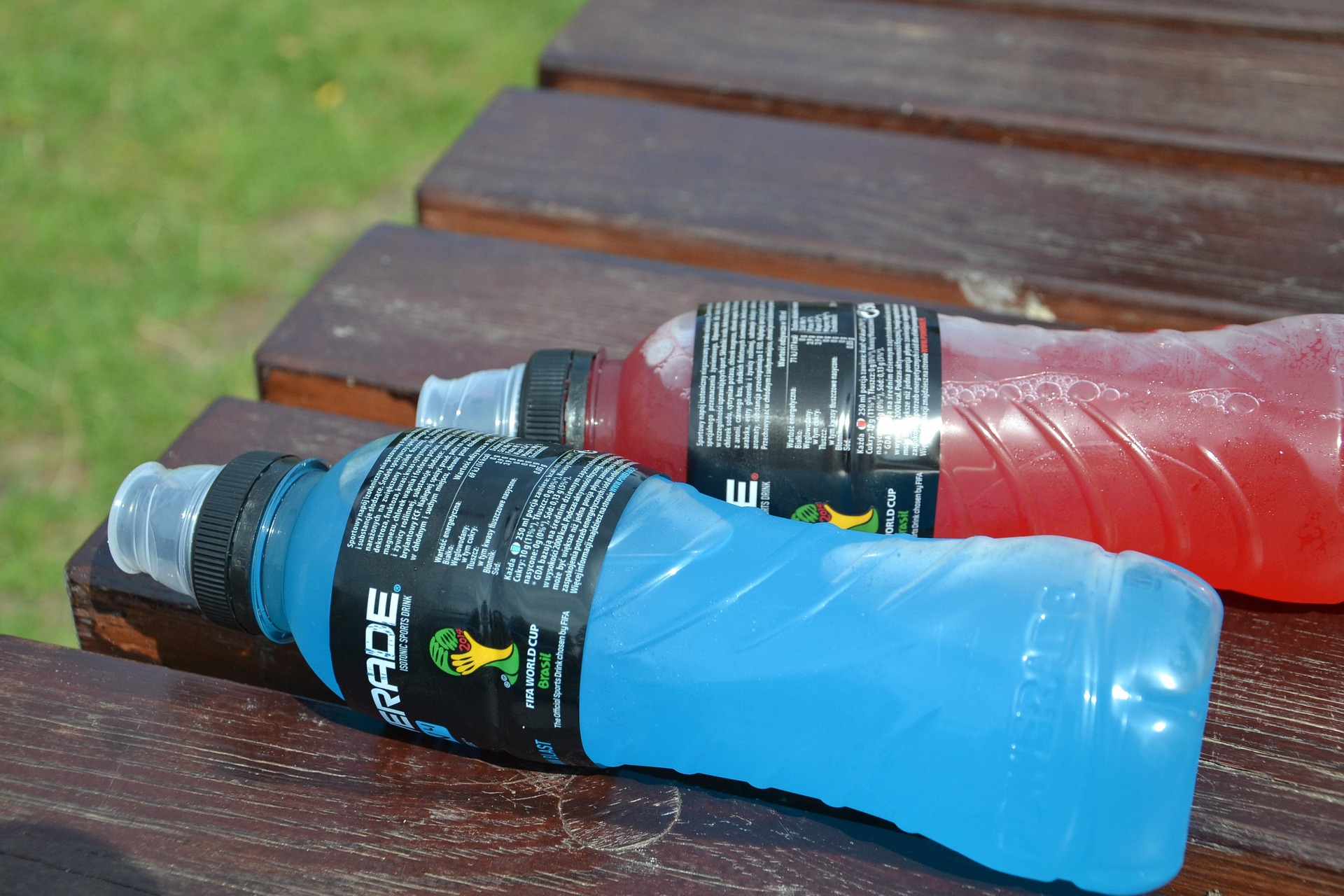 Bouteille de boisson isotonique Powerade, récupération après un match de football